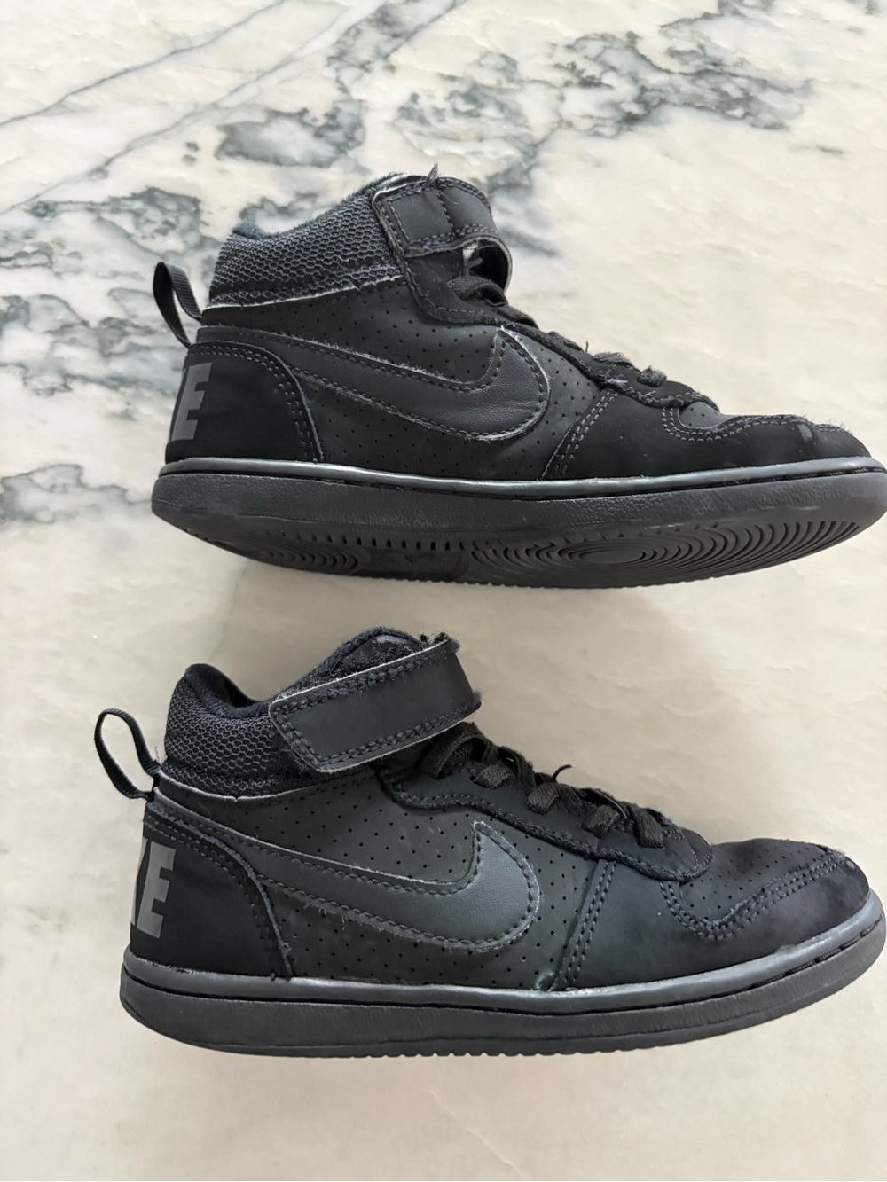 Nike Kids Black Mid-Top Sneakers with velcro Strap